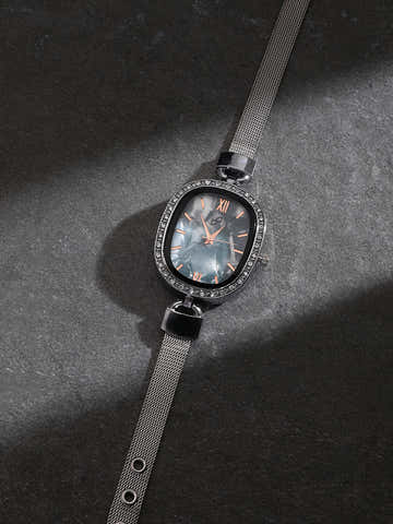 The Textured Square Watch - Emerald Green