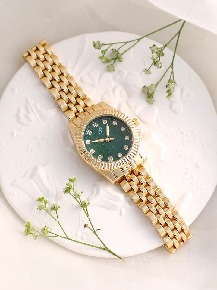 The Ribbed H-Link Round Watch - Gold Chain