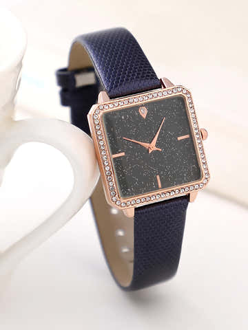 Black Analogue Watch