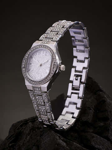 The Hélios Cushion Watch - Metallic Silver