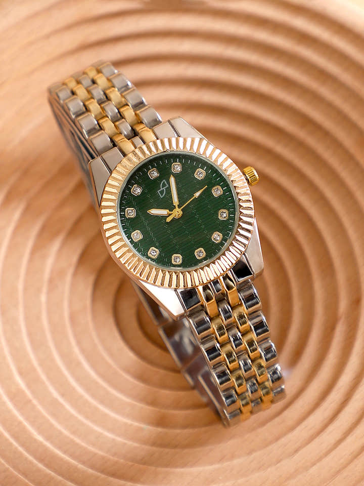 The Ribbed H-Link Round Watch