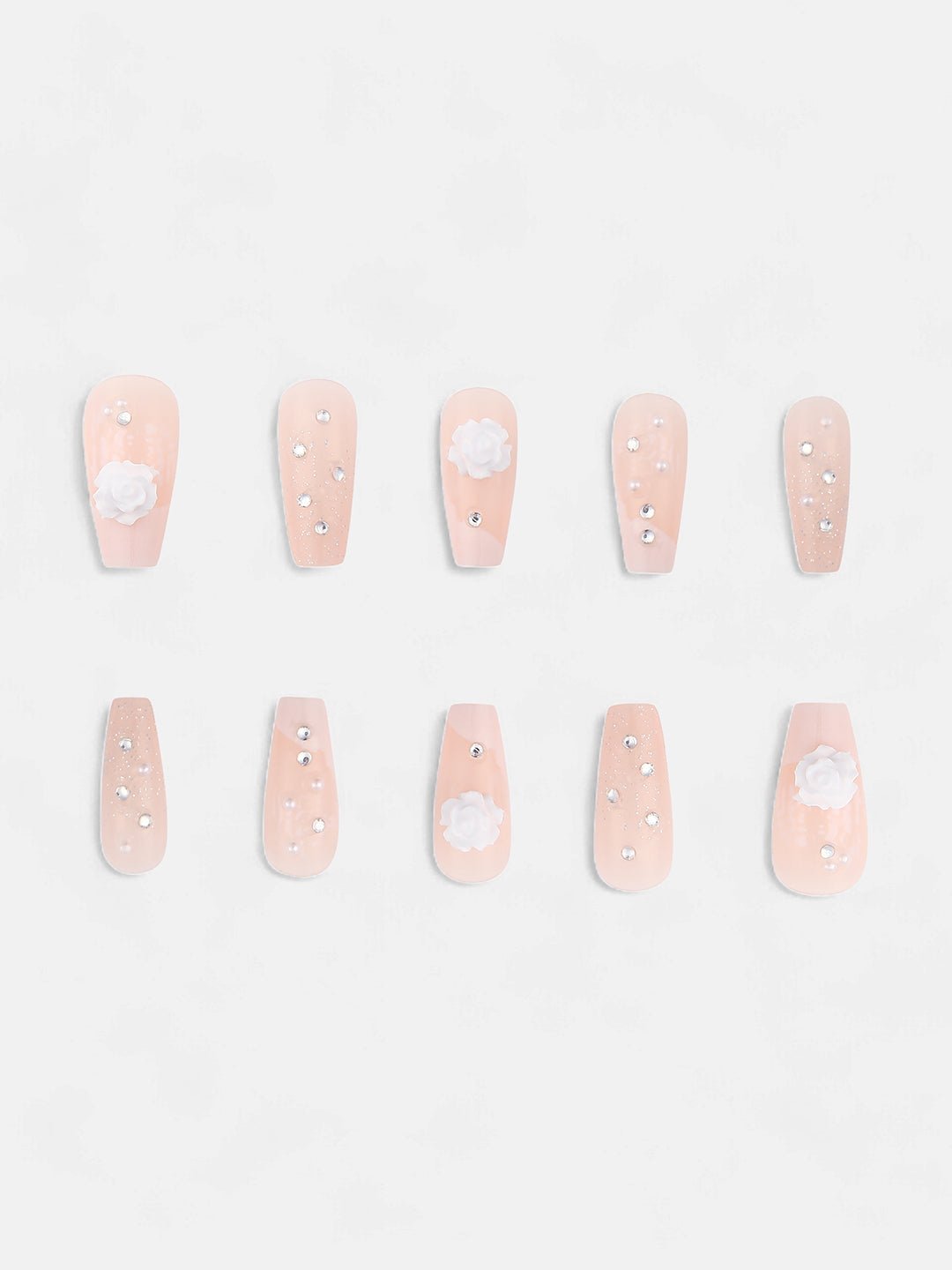 The Amore Press-On Nails - Daisy White