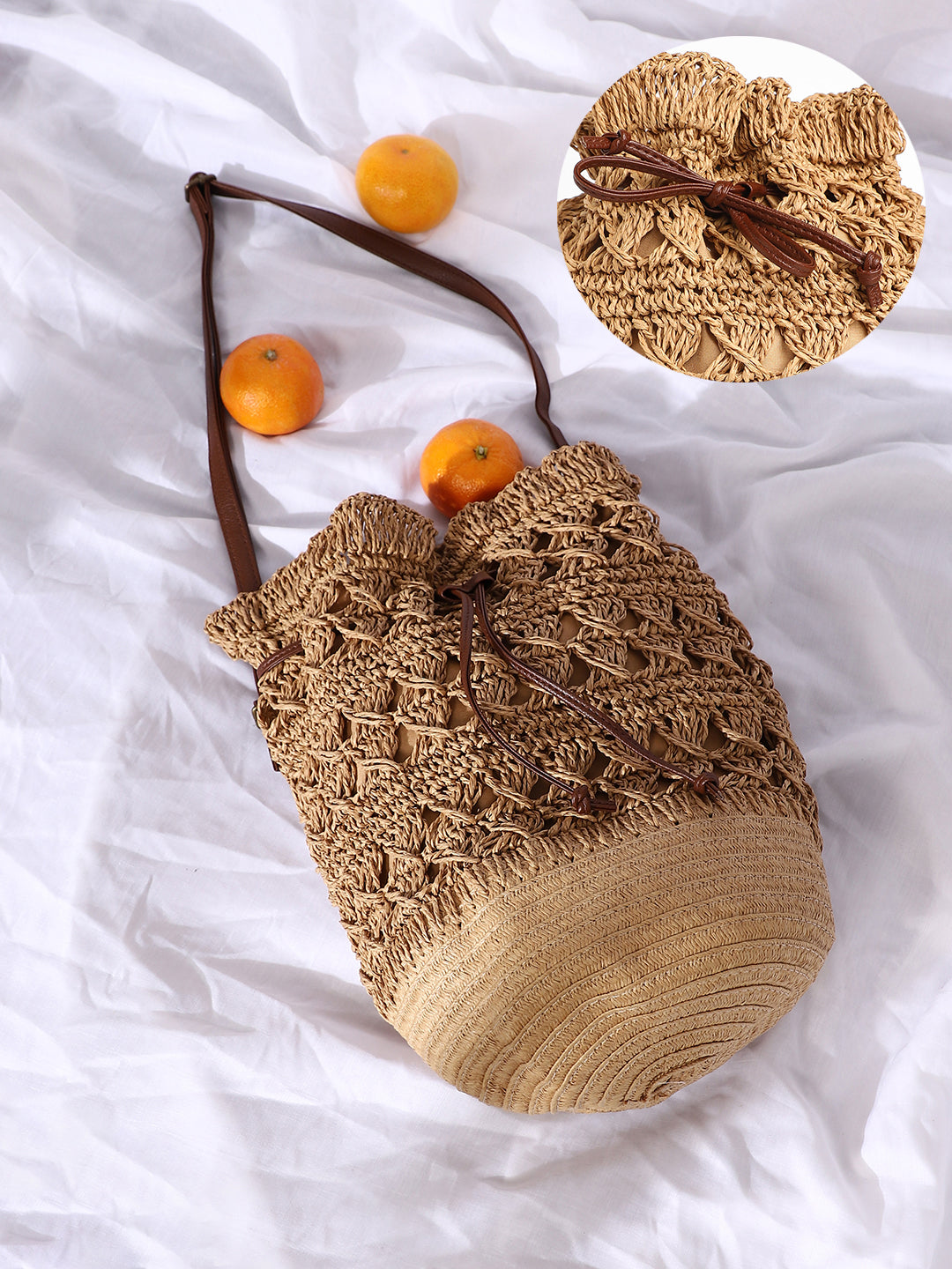 The Straw Bucket Bag Beige