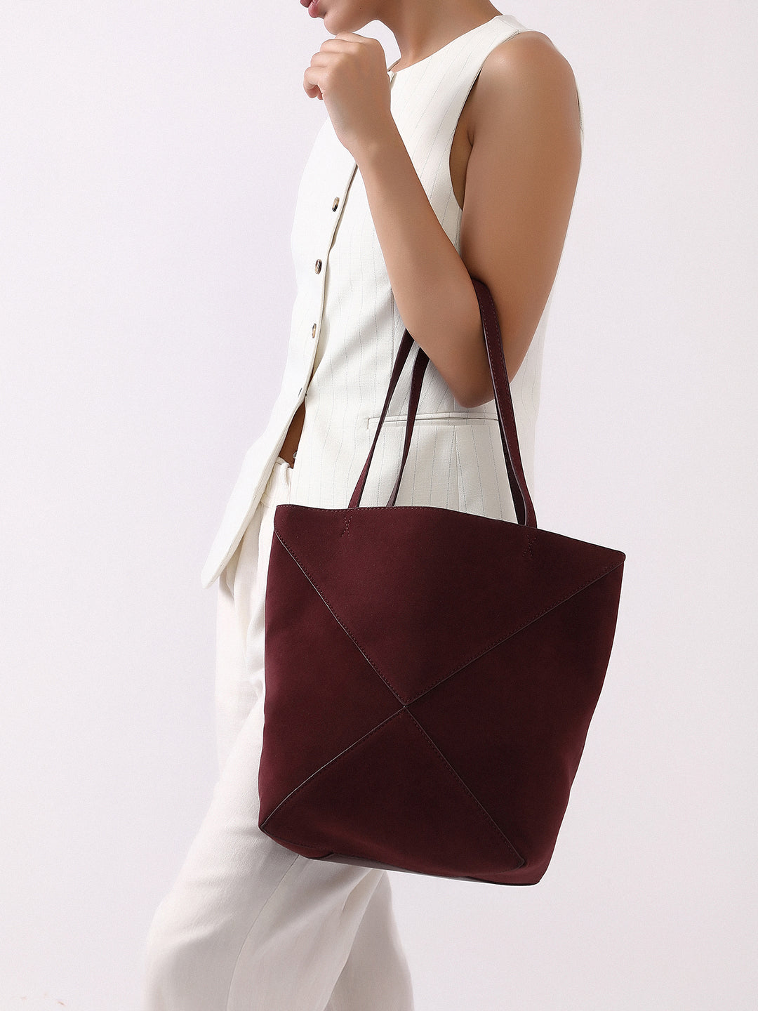 The Veloure Tote Bag With Pouch - Burgundy Red