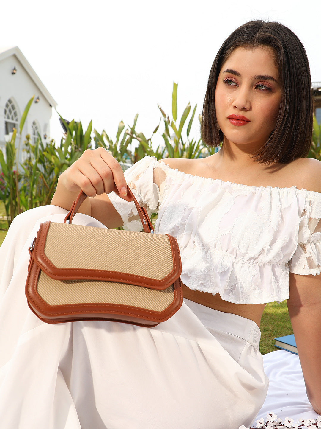 The Avenue Hand Bag - Tan Brown