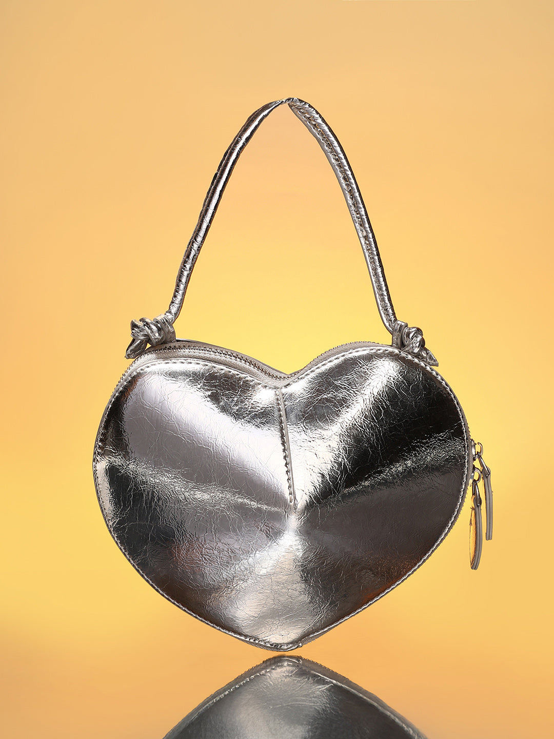 The Coeur Hand Bag - Metallic Silver