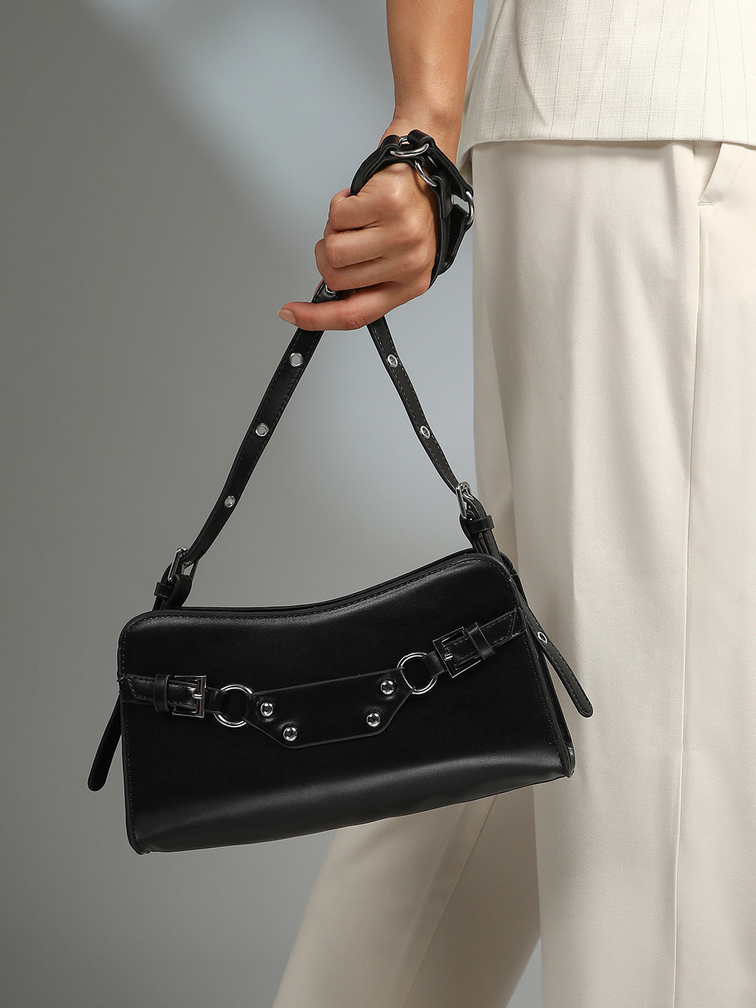 The Dallas Sling Bag - Onyx Black