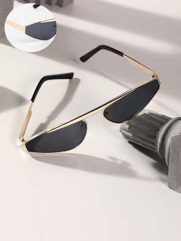The Swish Cateye Sunglasses - Midnight Black