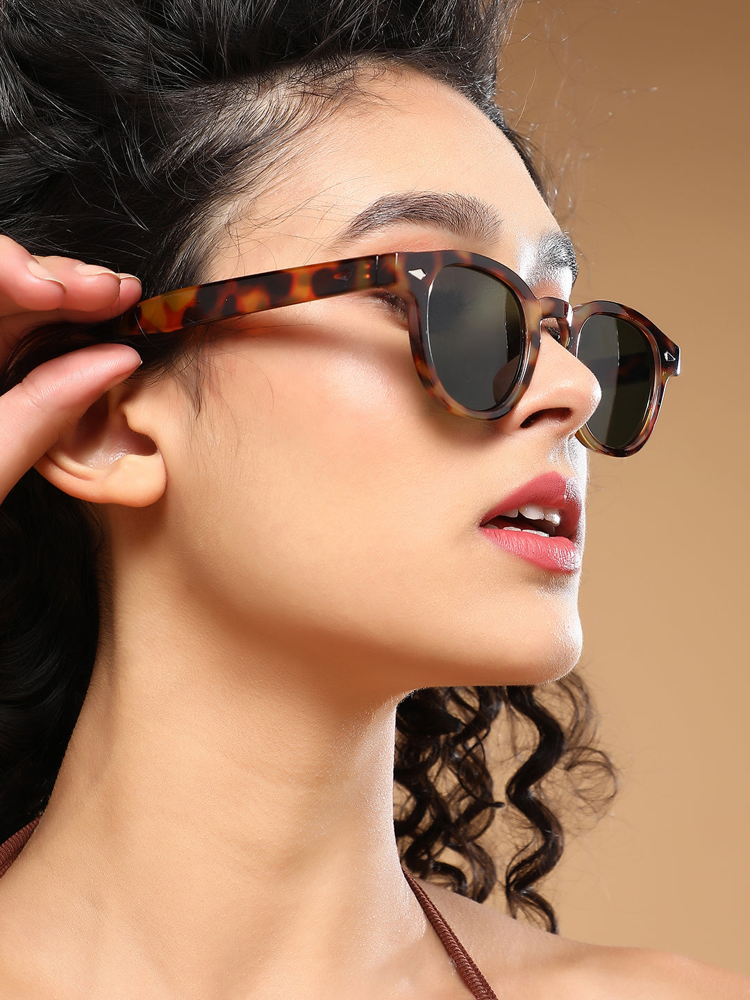 The Safari Tortoiseshell Round Sunglass - Coffee Brown
