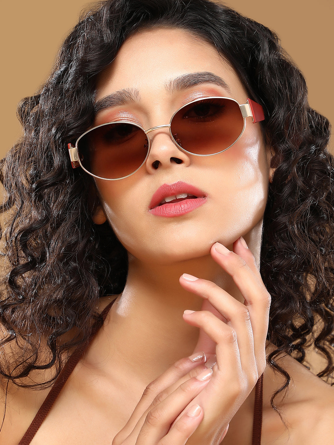 The Cityblock Oval Sunglass - Burgundy Red