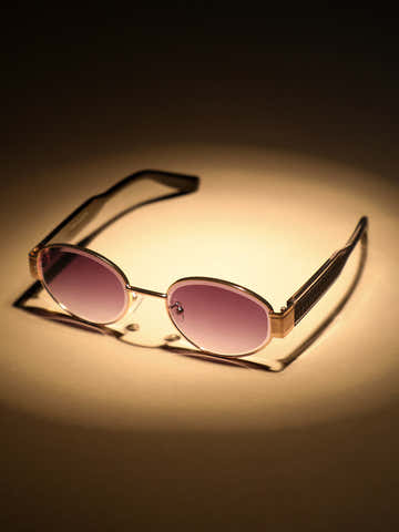 The Slim Oval Sunglass-Rose Tint
