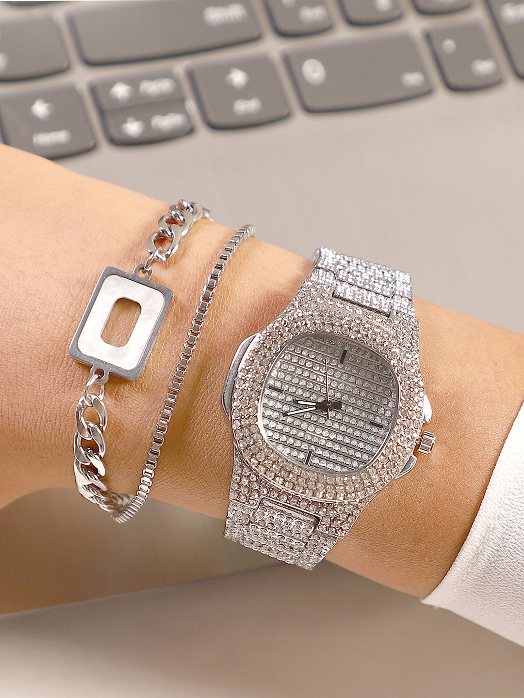 The-Bijou-Cirqé-Cushion-Watch-With-Bracelet-Combo