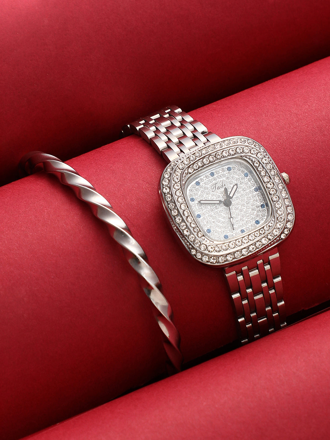 The-Embellished-Block-Round-Watch-With-Bracelet-Combo