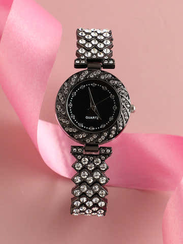 Embellished Chain Round Watch