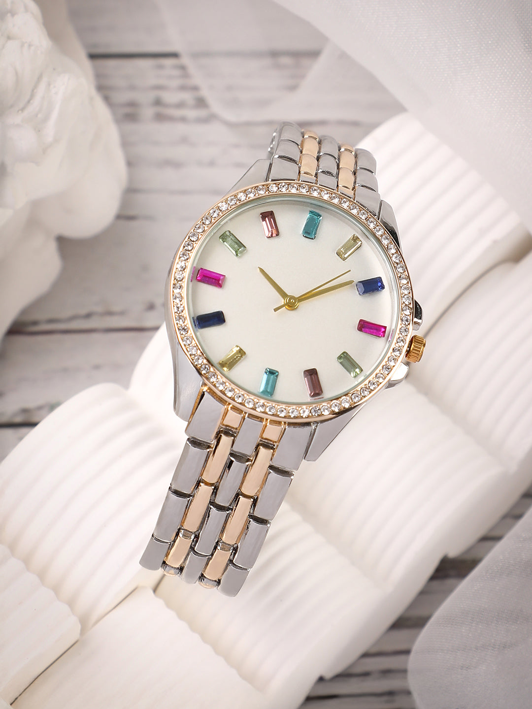 The Bijou Prism Round Watch - California Gold & Metallic Silver