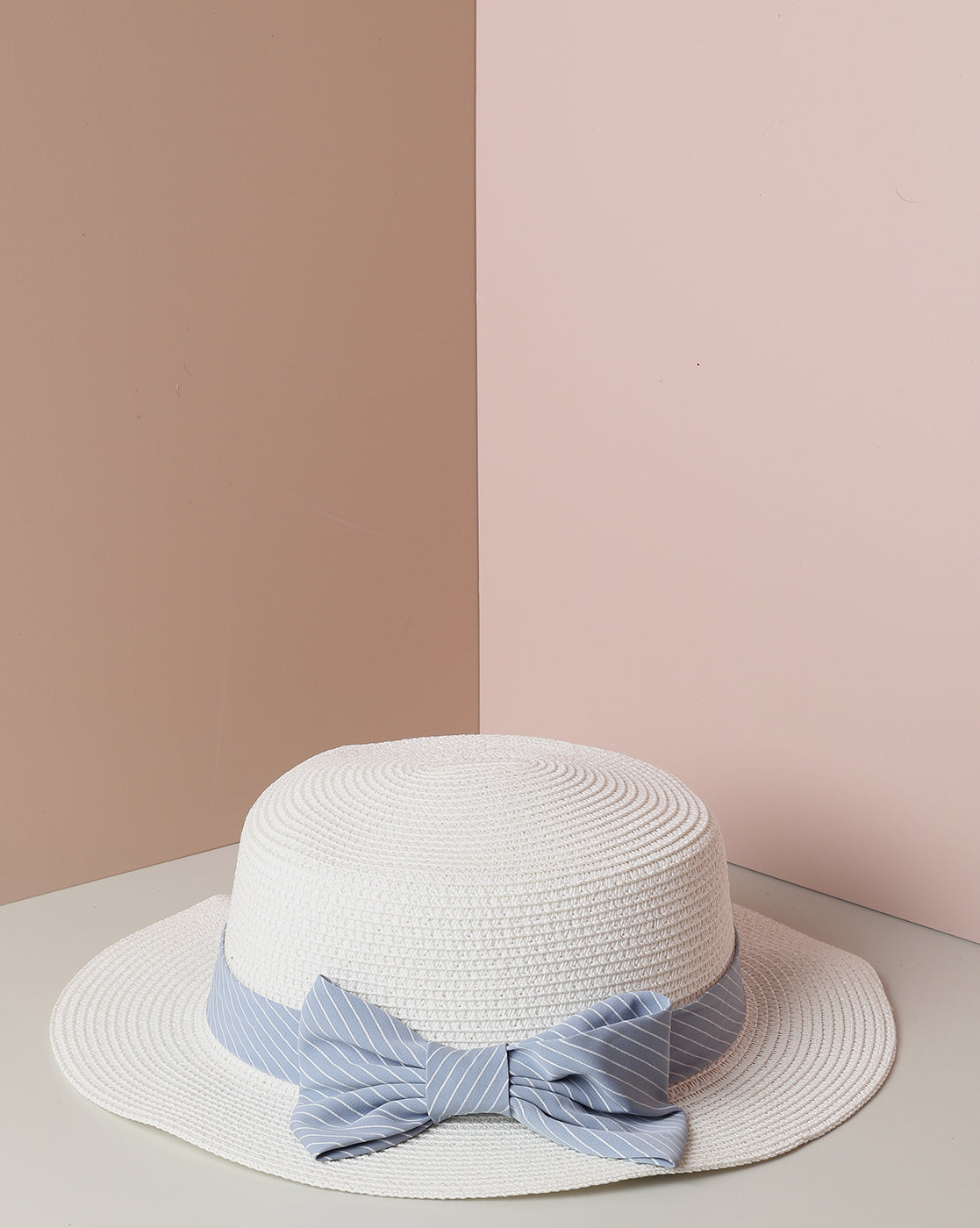 White Textured Scarf Sun Hat