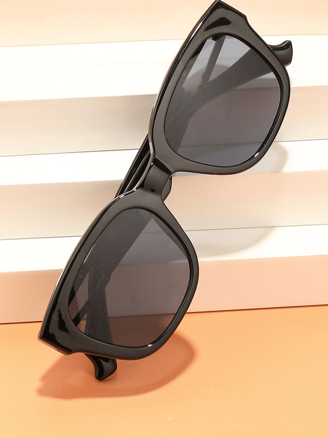 Black Wayfarer Sunglass