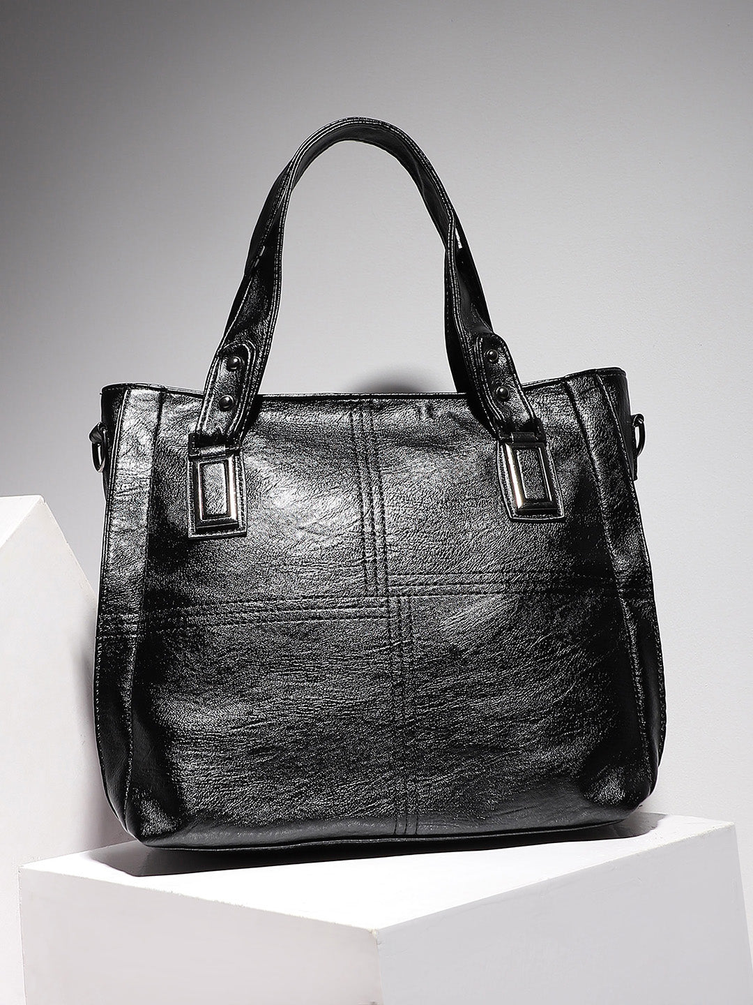 City Essential Handbag - Black