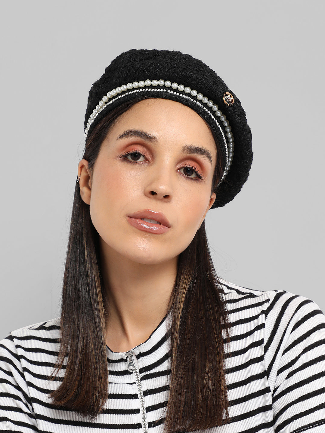 Embellished Pearl Beret Hat - Black