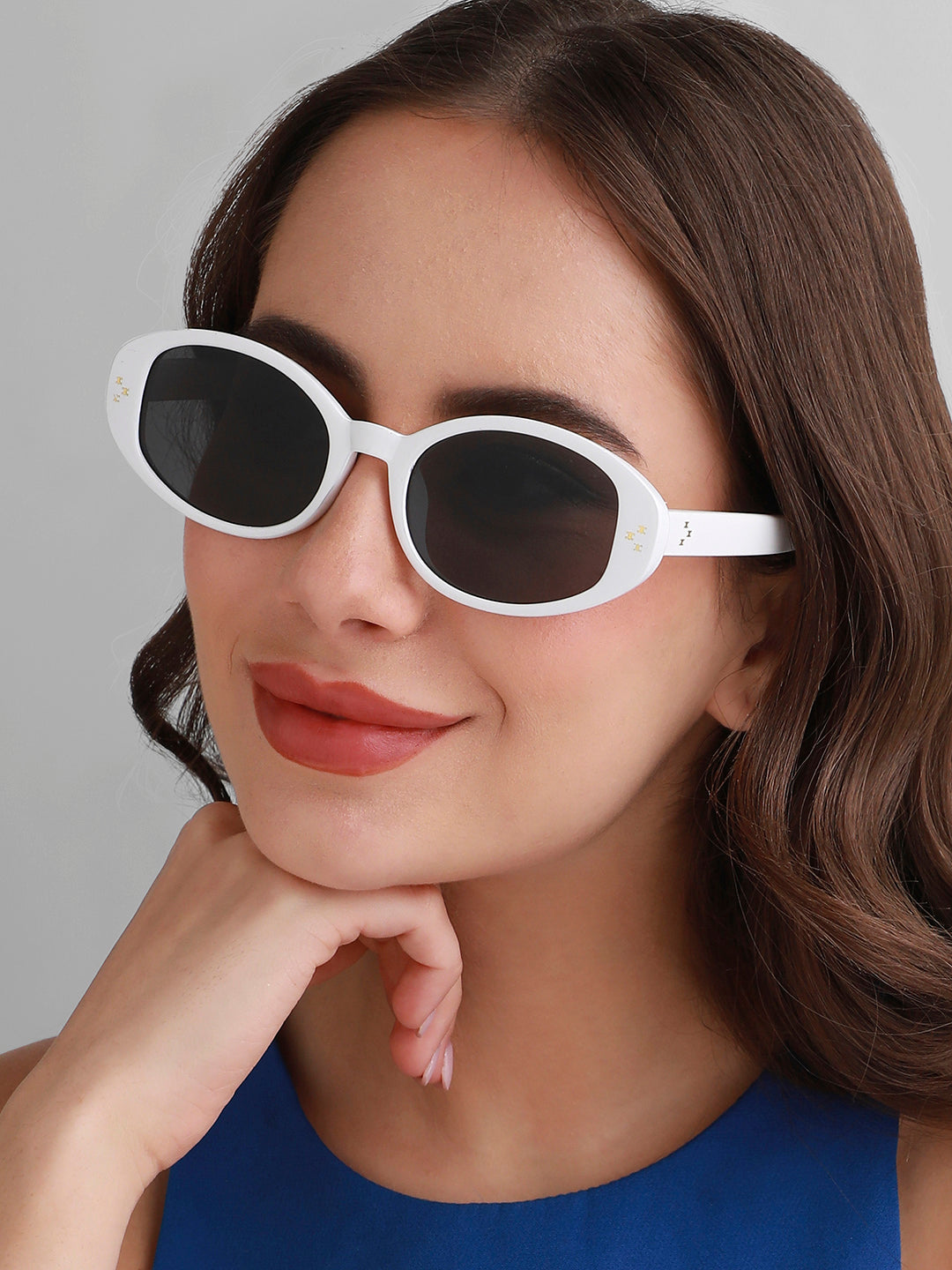 Solid Oval Sunglasses - White