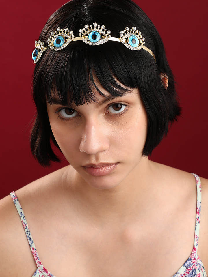Jeweled Crown: The Glamorous Embellished Hairband