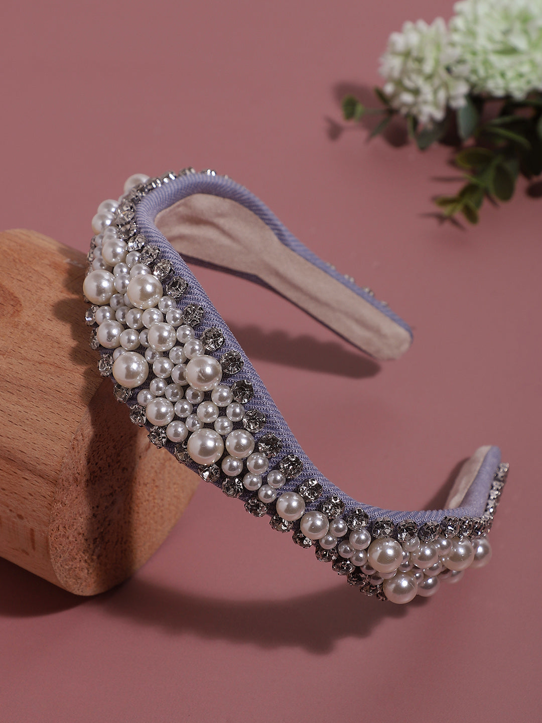 The Perfect Accessory: Graceful With An Embellished Hairband