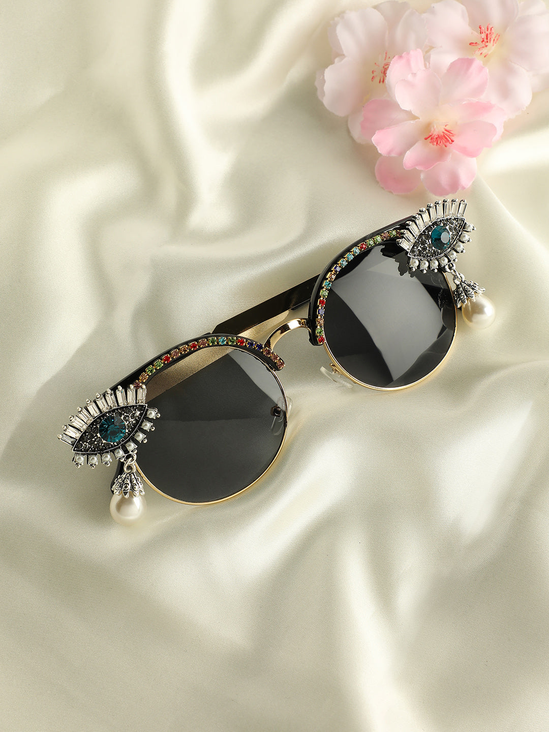 Gorgeous Glitz: Embellished Sun Shades