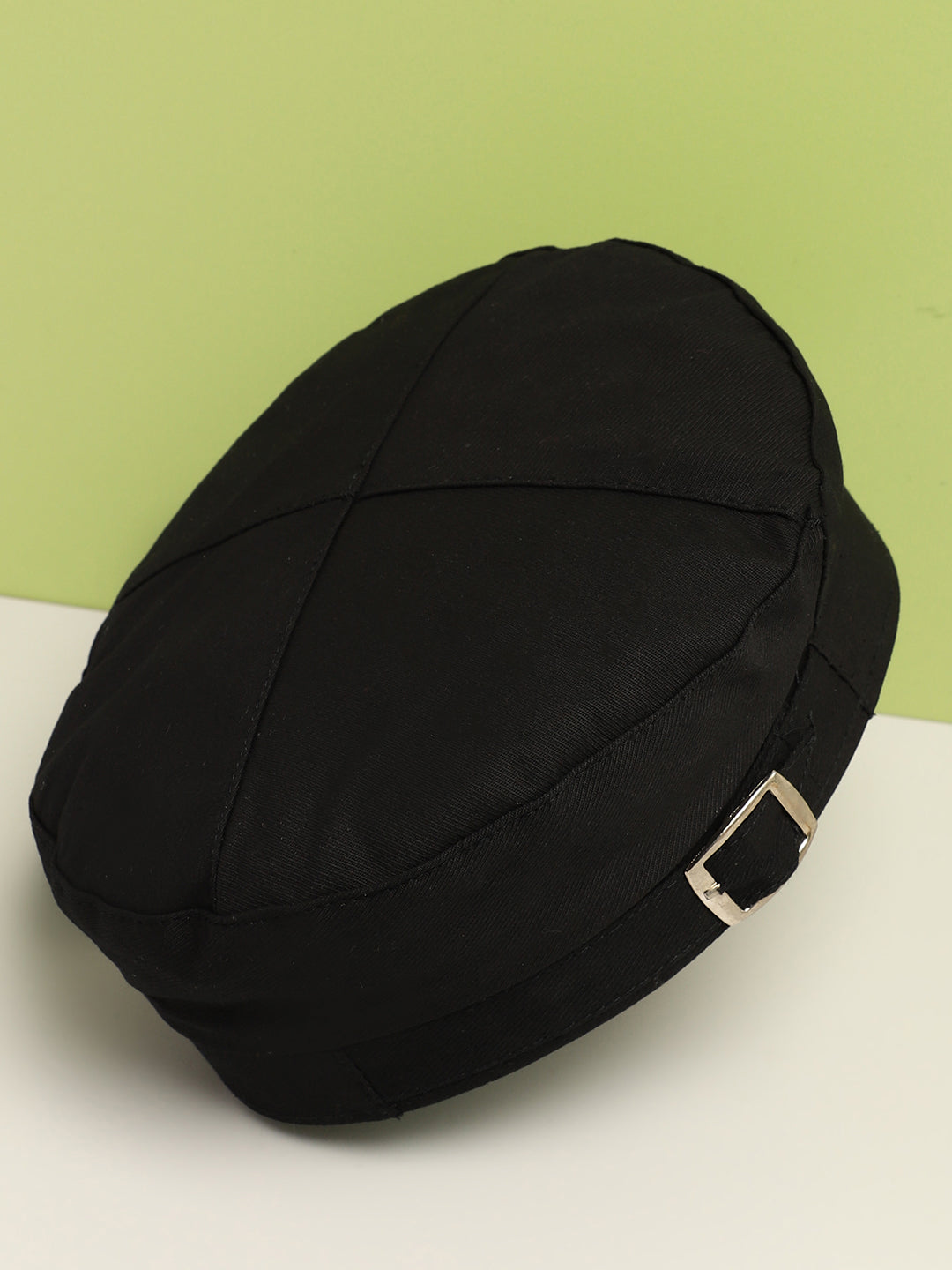 Black Solid Beret Hat With Buckle Detail