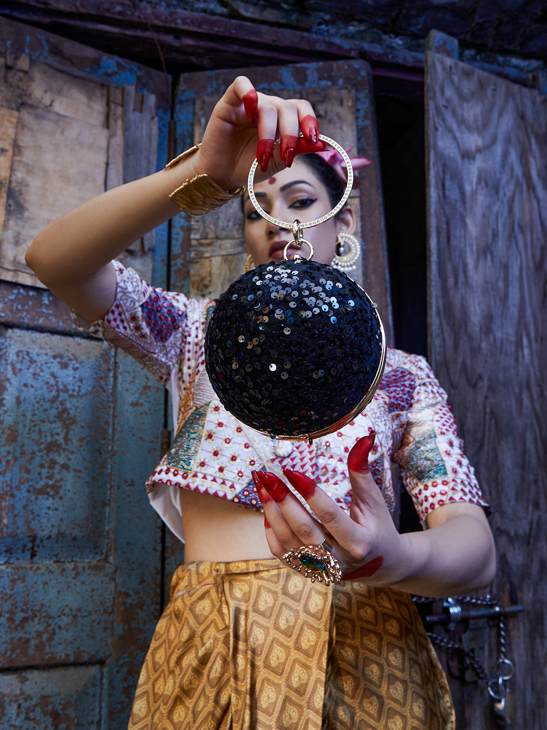 The Discotheque Clutch Bag - Onyx Black