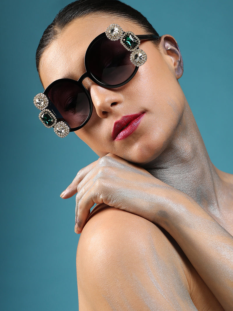 Luxury Sunnies: Elegant Embellishments