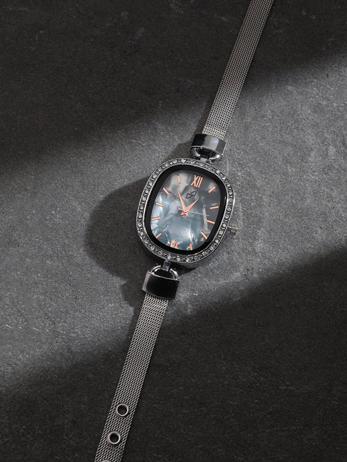 The Textured Square Watch - Emerald Green