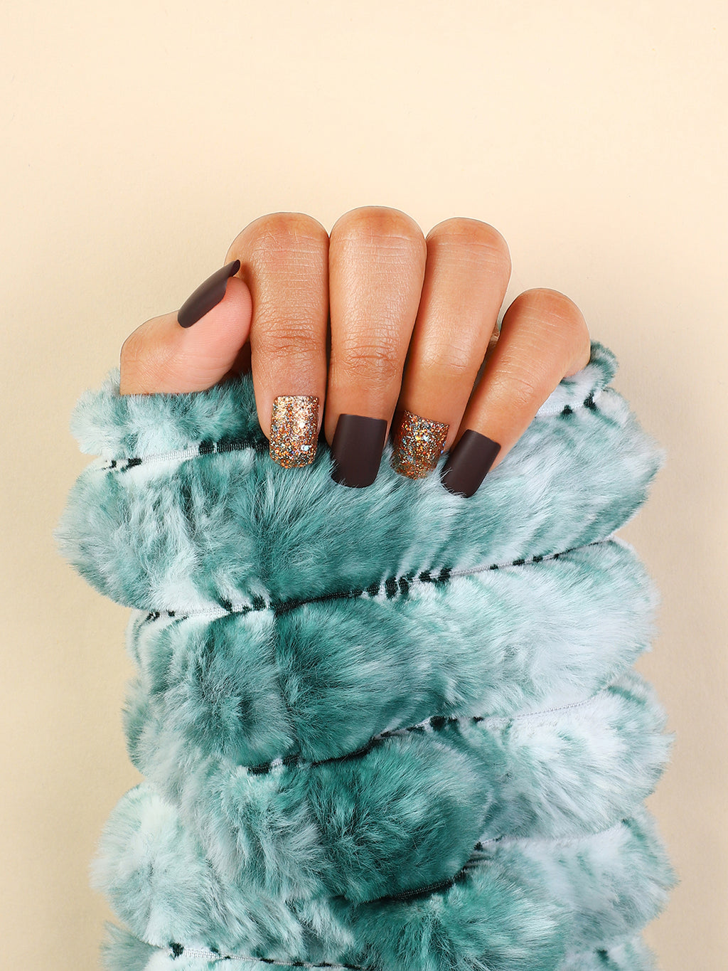 The Glitz-Block Press-On Nails - Taupe Brown
