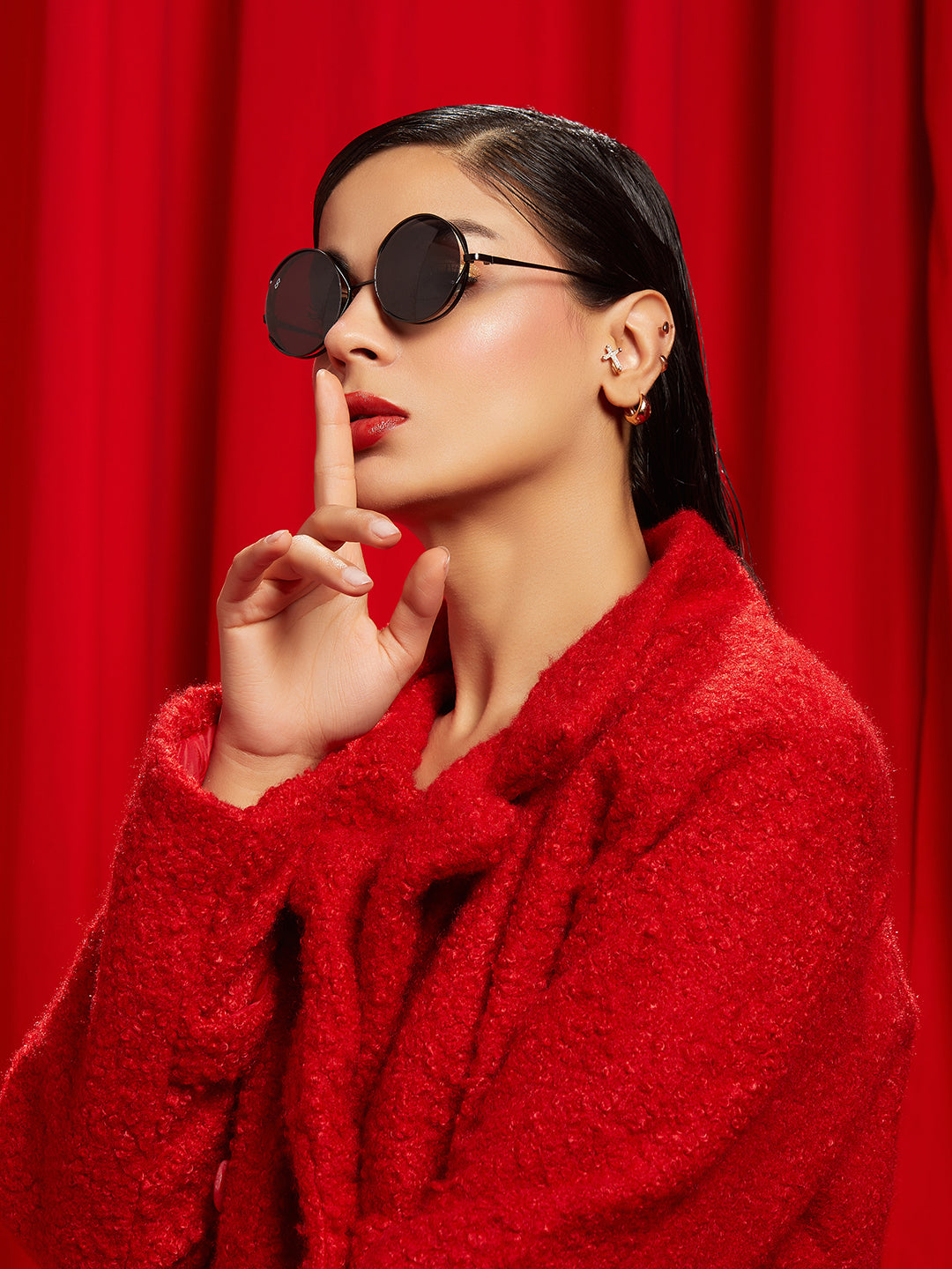 Black Round Sunglasses