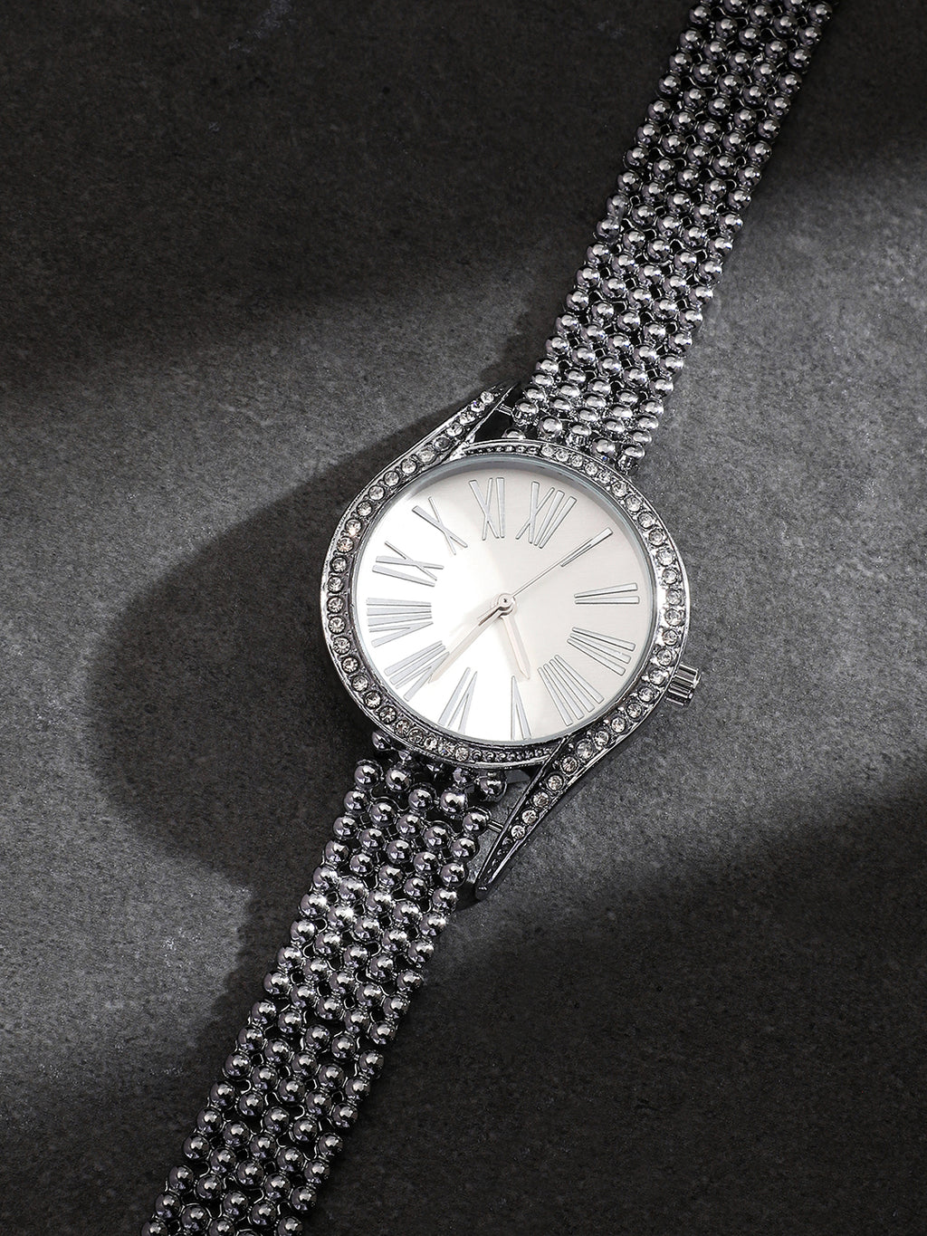 The Roman Dotted-Swirl Round Watch - Metallic Silver