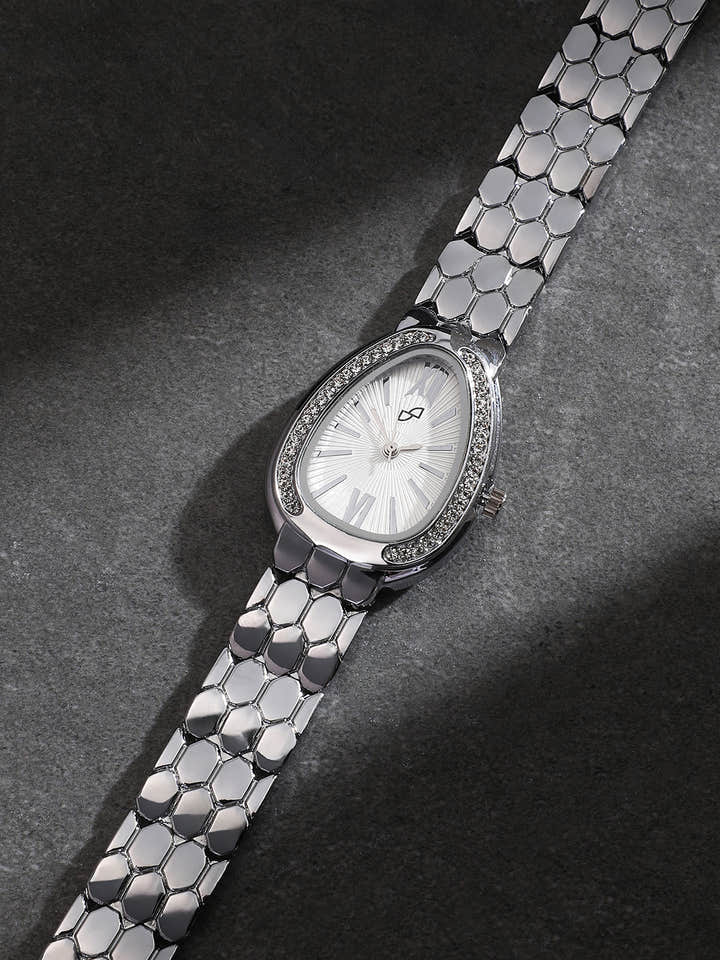 The Roman Ophidian Oval Watch - Metallic Silver
