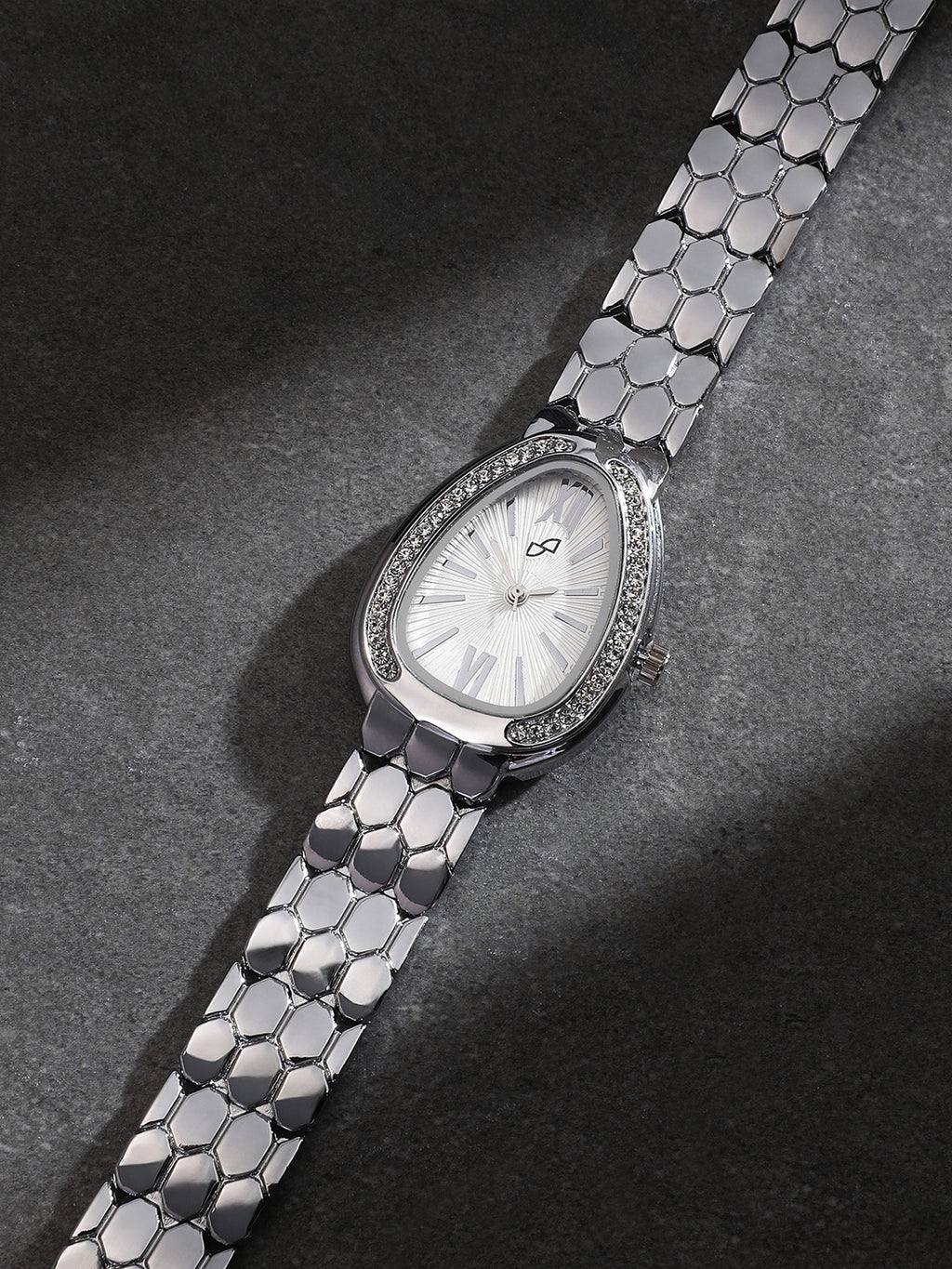 The Roman Ophidian Oval Watch - Metallic Silver