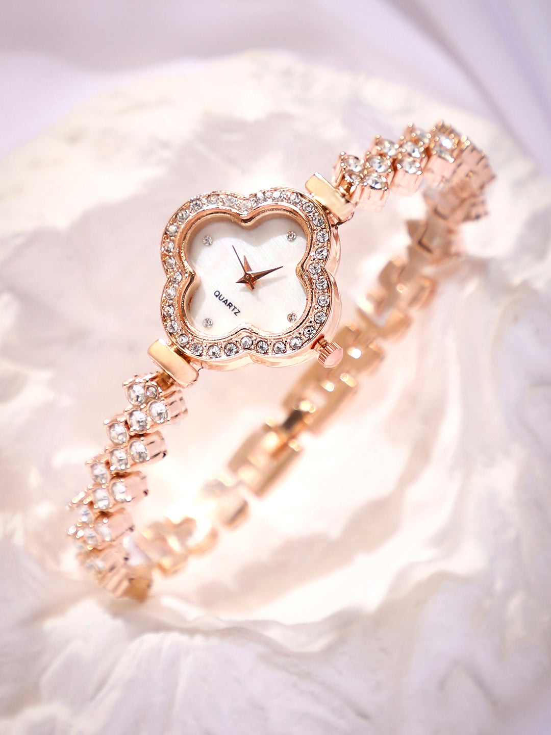 The Embellished Clover Watch - Champayne Gold