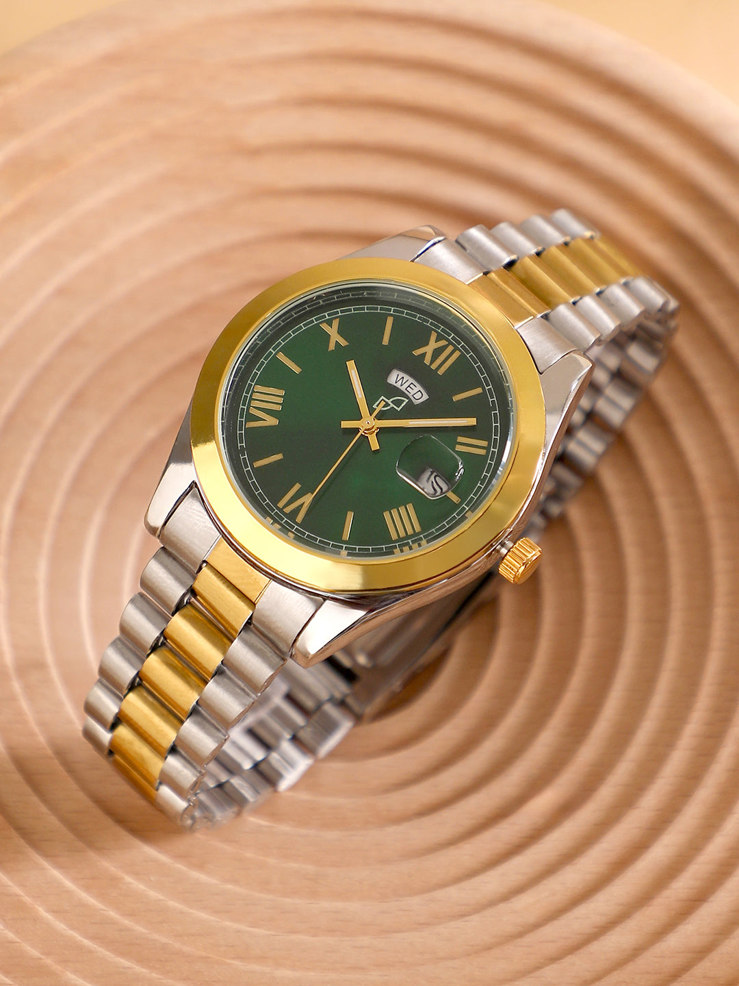 The Lorenzé  Round Watch