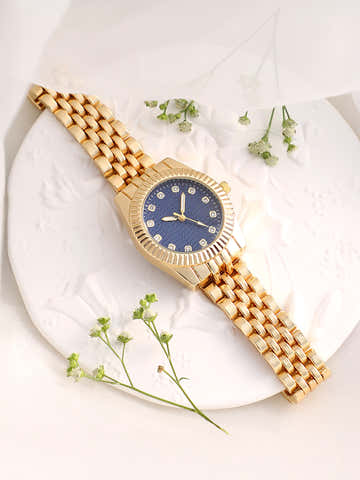 The Ribbed H-Link Round Watch