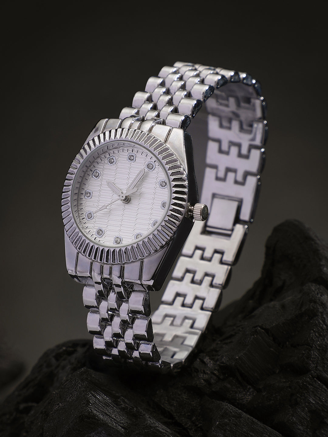 The Ribbed H-Link Round Watch