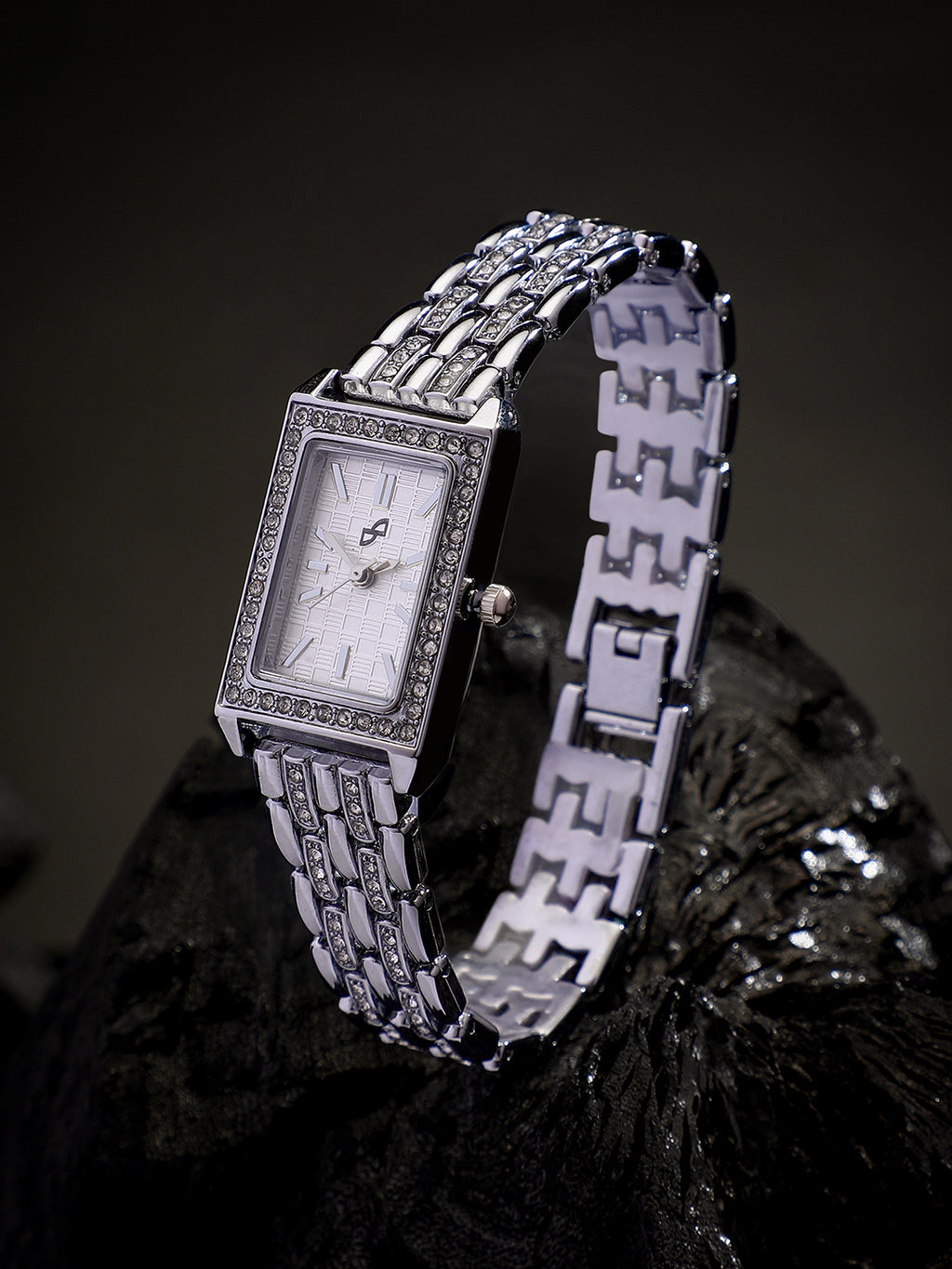 The Chérie Rectangular Watch - Metallic Silver