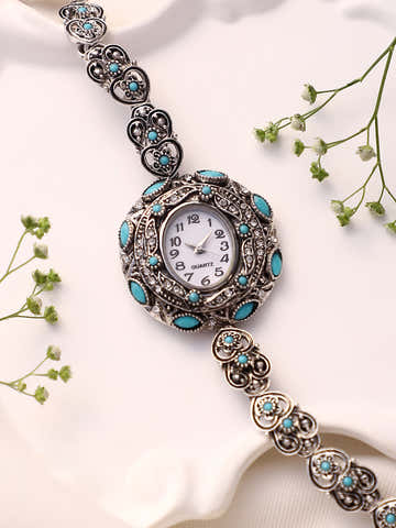 The Stone Heart Round Watch - Antique Silver