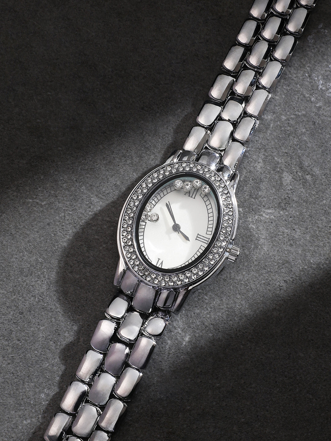 The Victoria Oval Watch - Metallic Silver
