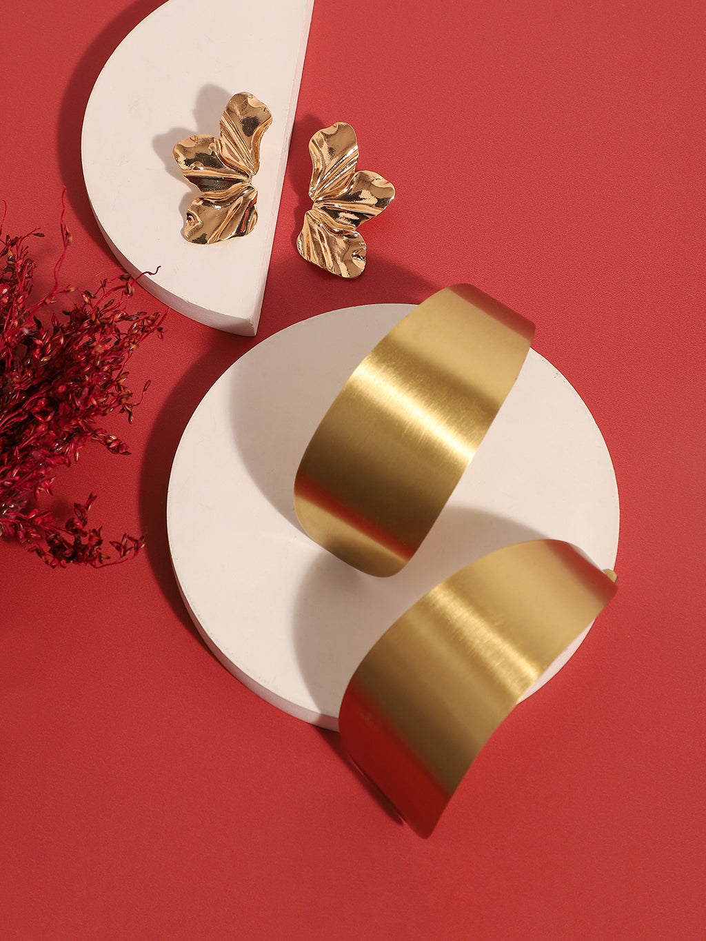 2Pcs Gold-Plated Contemporary Drop & Studs Earrings