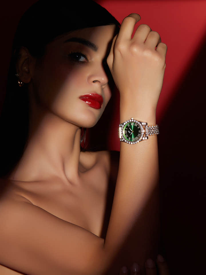 Embellished Contrast Round Watch