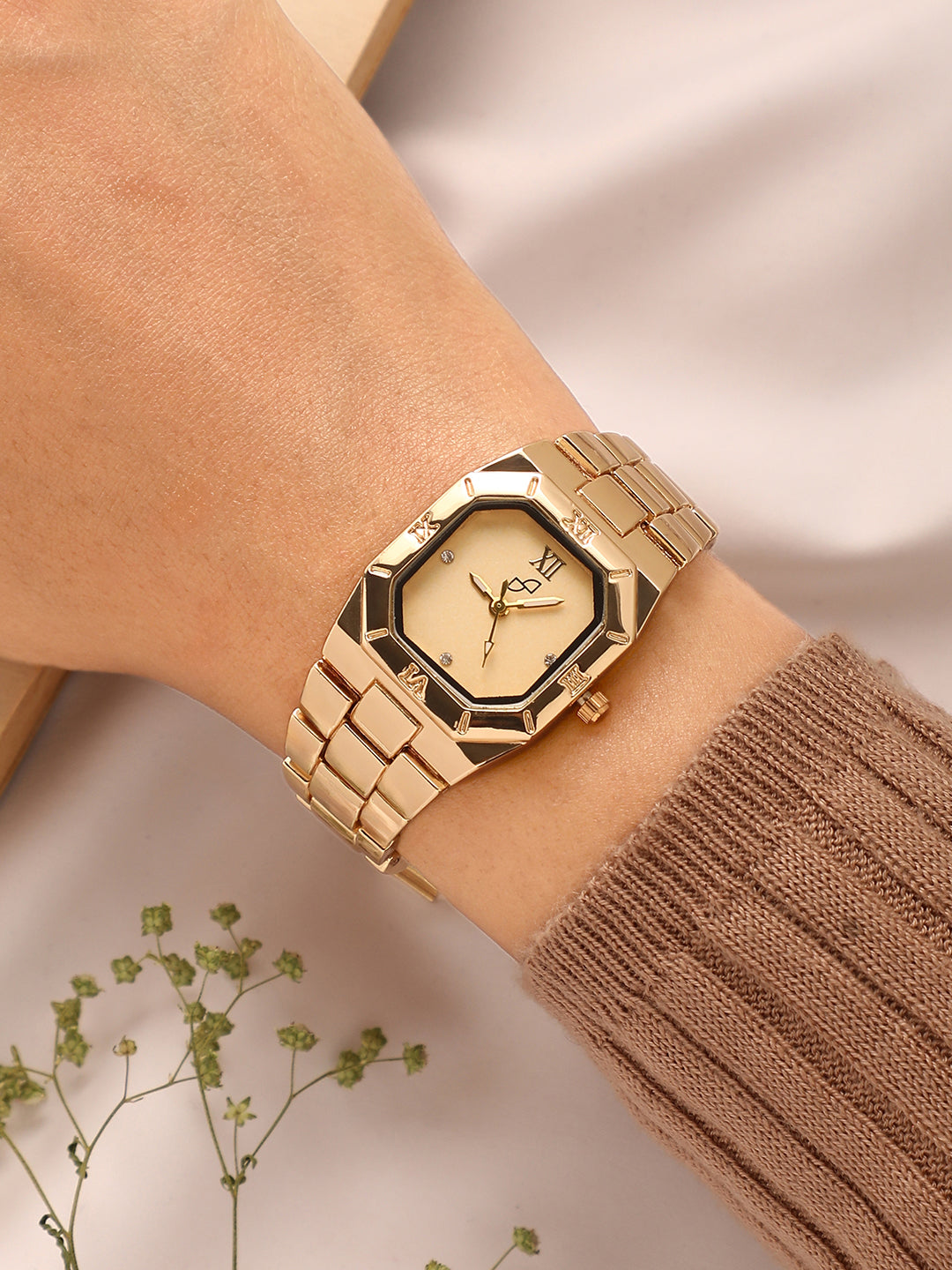 Haute Sauce Women's The Ferazzo Square Watch | California Gold