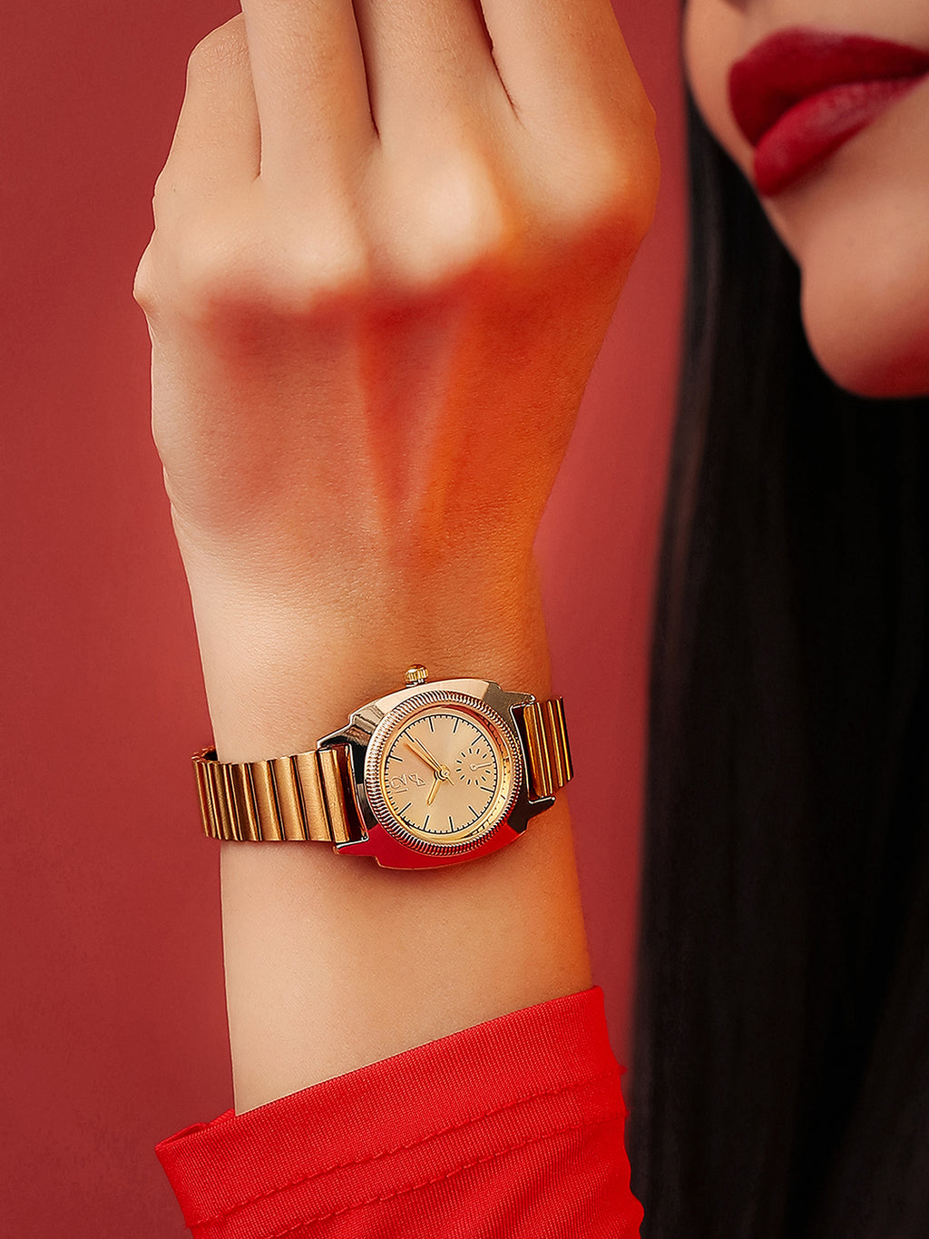 The Emerald Prestige Watch - Gold