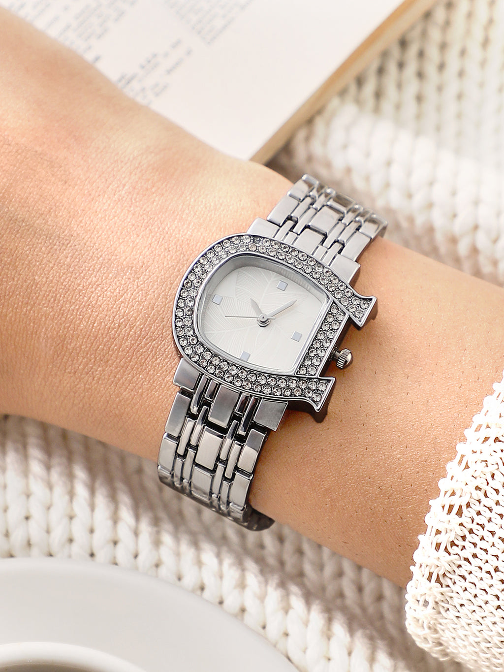 The Buckle Asymmetric Watch - Metallic Silver