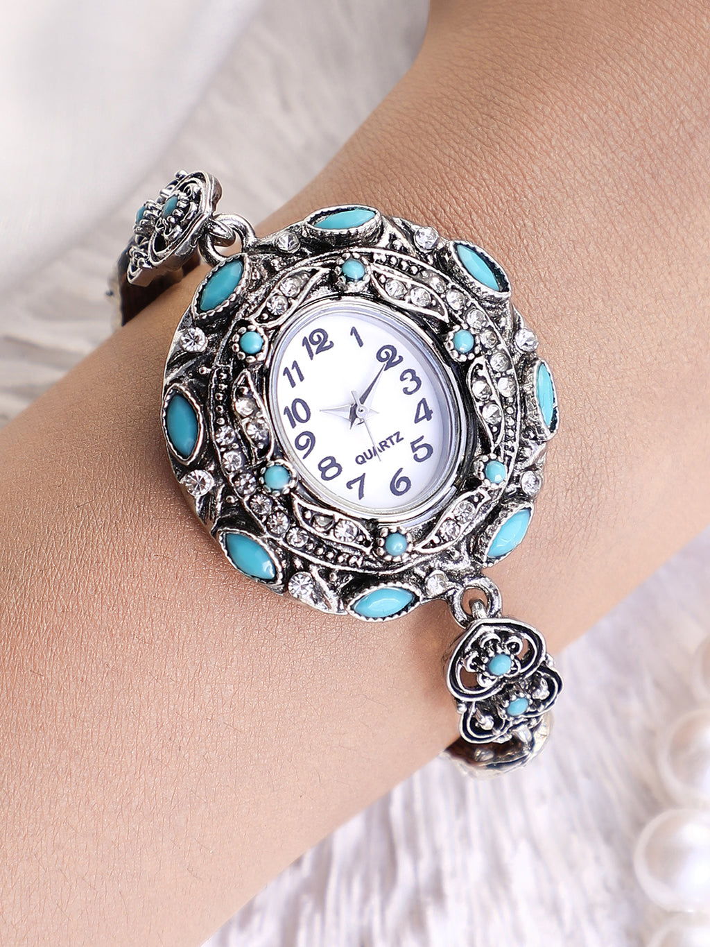 The Stone Heart Round Watch - Antique Silver
