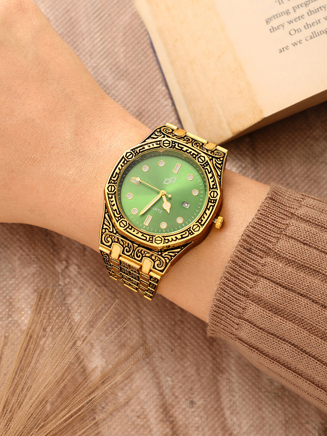 The Grecian Embossed Round Watch - California Gold